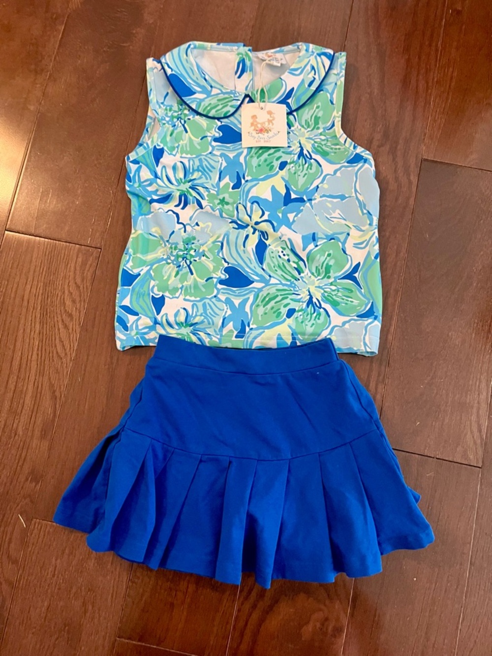 Toddler Girl Floral Sleeveless Top & Royal Blue Pleated Skort Set
